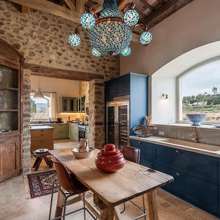 Ola Living Playa Del Castell * Montrás