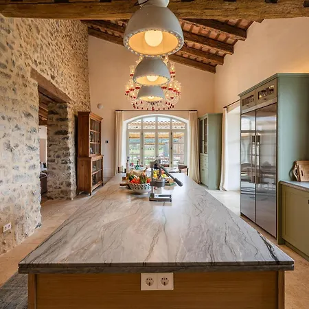 Ola Living Playa Del Castell Montrás