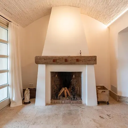 Ola Living Playa Del Castell 别墅 *