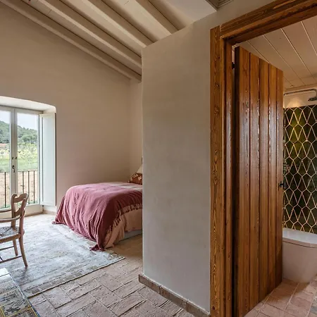 Ola Living Playa Del Castell * Montrás